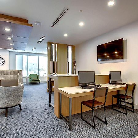 Holiday Inn Express & Suites - Calgary Airport Trail Ne By Ihg エクステリア 写真