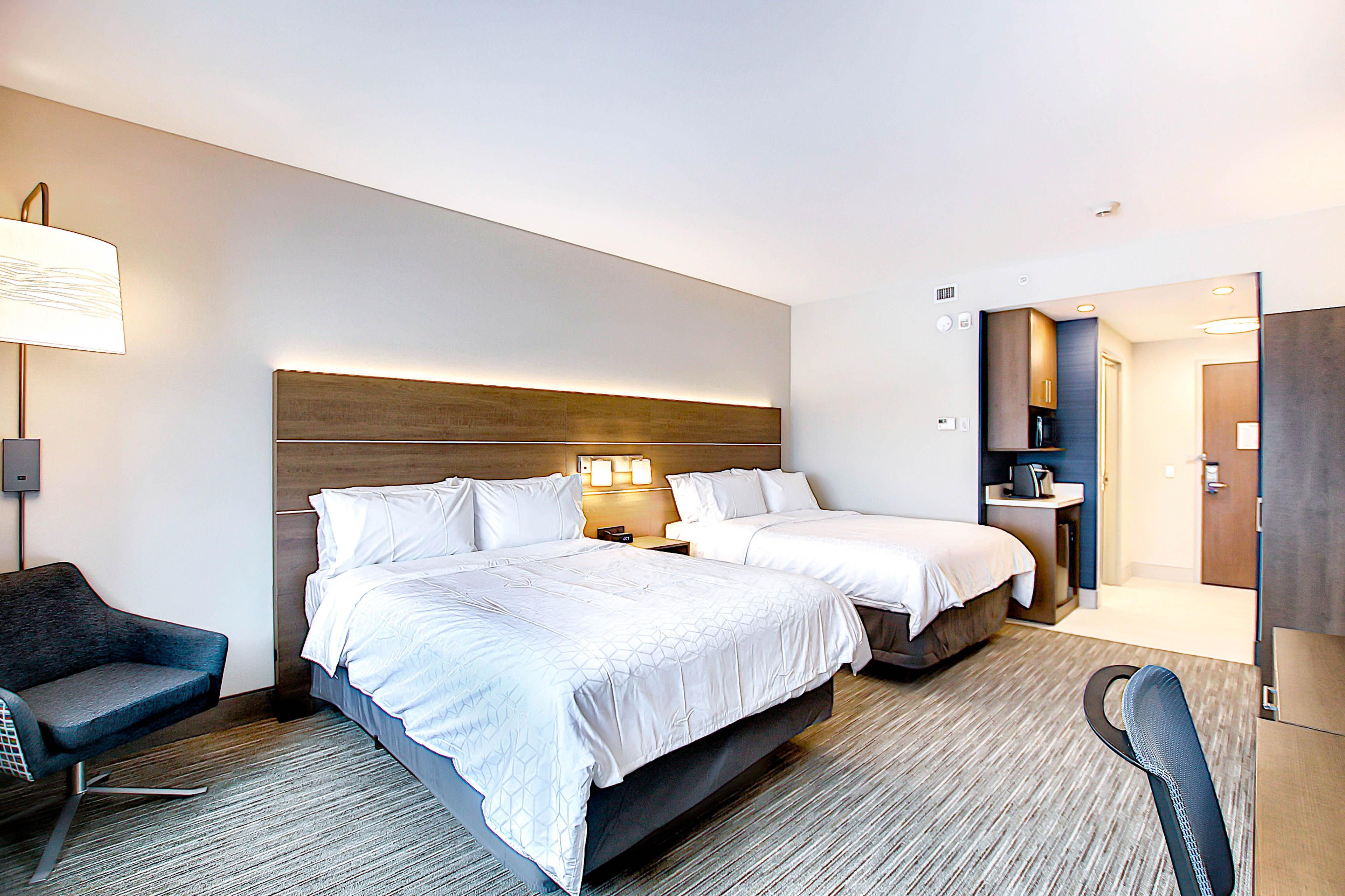 Holiday Inn Express & Suites - Calgary Airport Trail Ne By Ihg エクステリア 写真