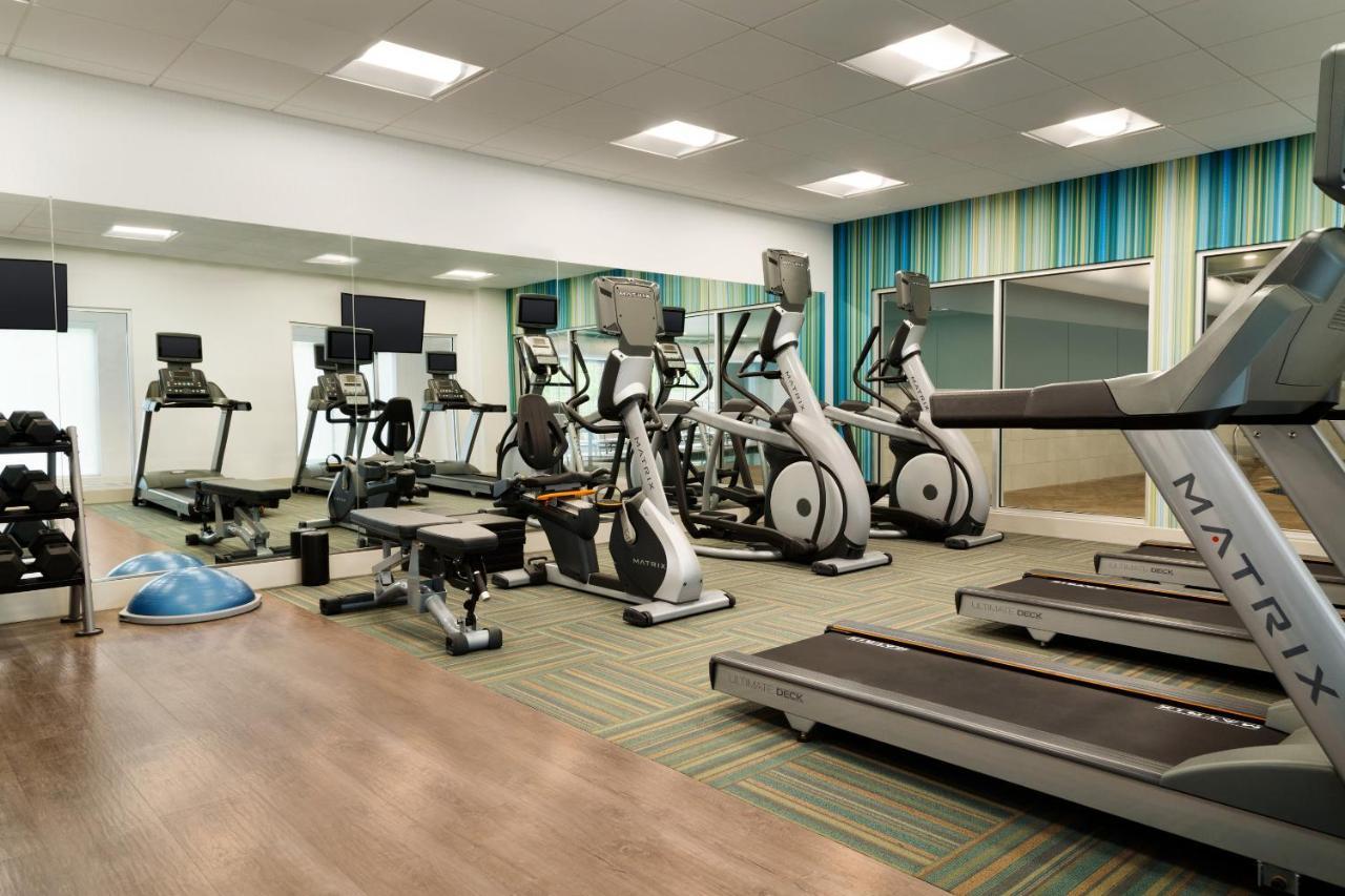 Holiday Inn Express & Suites - Calgary Airport Trail Ne By Ihg エクステリア 写真