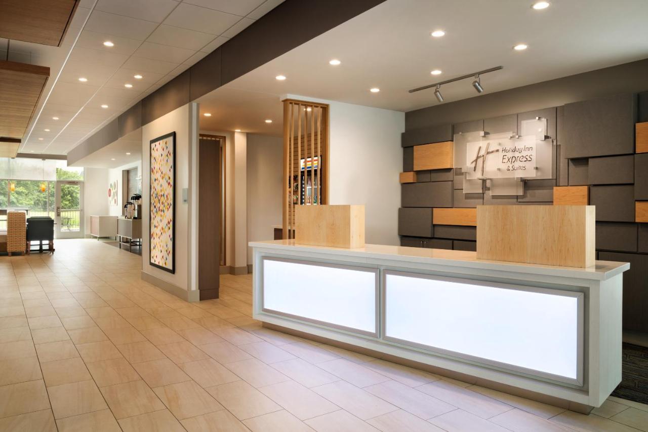 Holiday Inn Express & Suites - Calgary Airport Trail Ne By Ihg エクステリア 写真