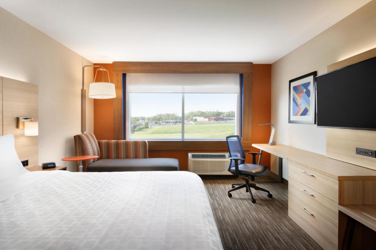 Holiday Inn Express & Suites - Calgary Airport Trail Ne By Ihg エクステリア 写真